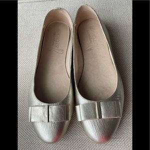 Aerosoles Gold Stitch and Turn Metallic Ballet Flats New